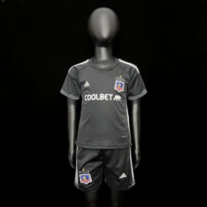 Colo Colo awayKids