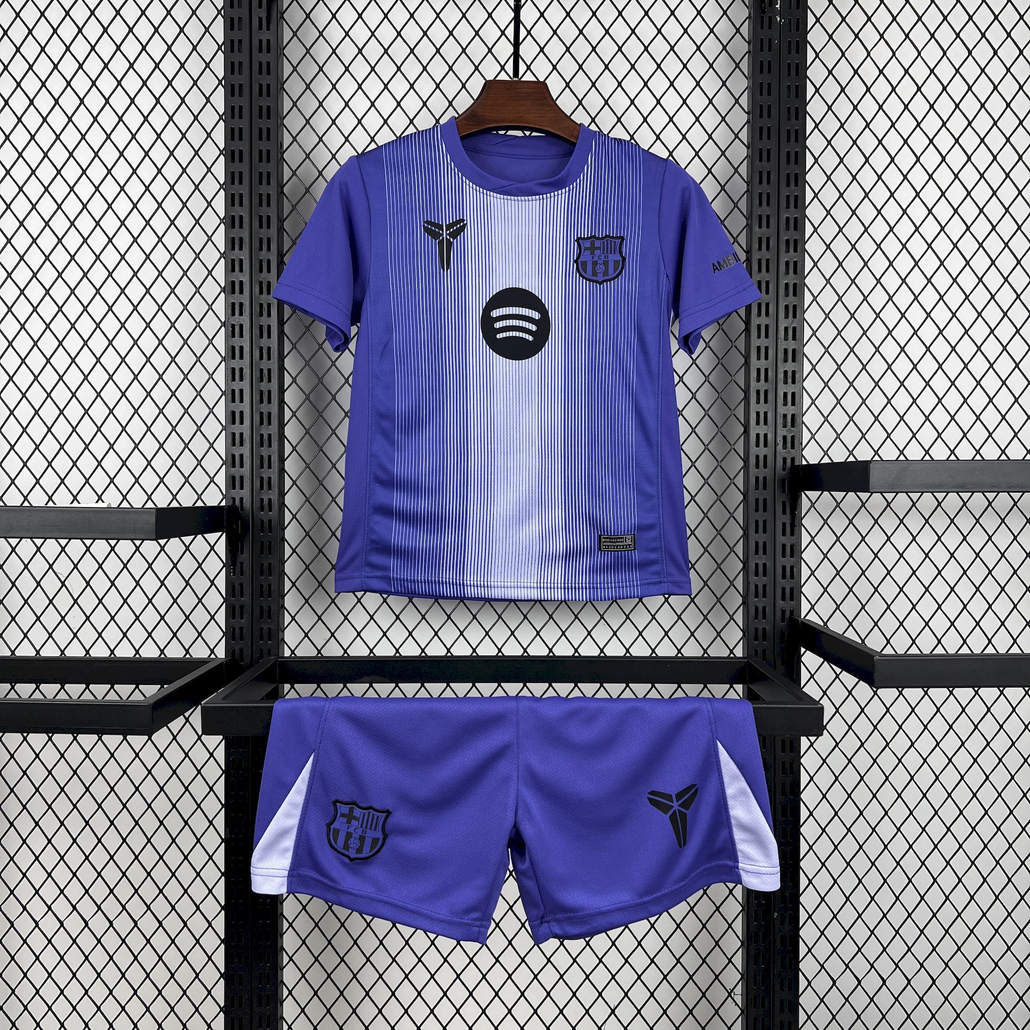 Kids Barcelona 2025-26 Goalkeeper Kit Kids Barcelona 2025-26 Goalkeeper Kit