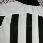 Newcastle United 2003-05 Home Long Sleeves Retro Jersey