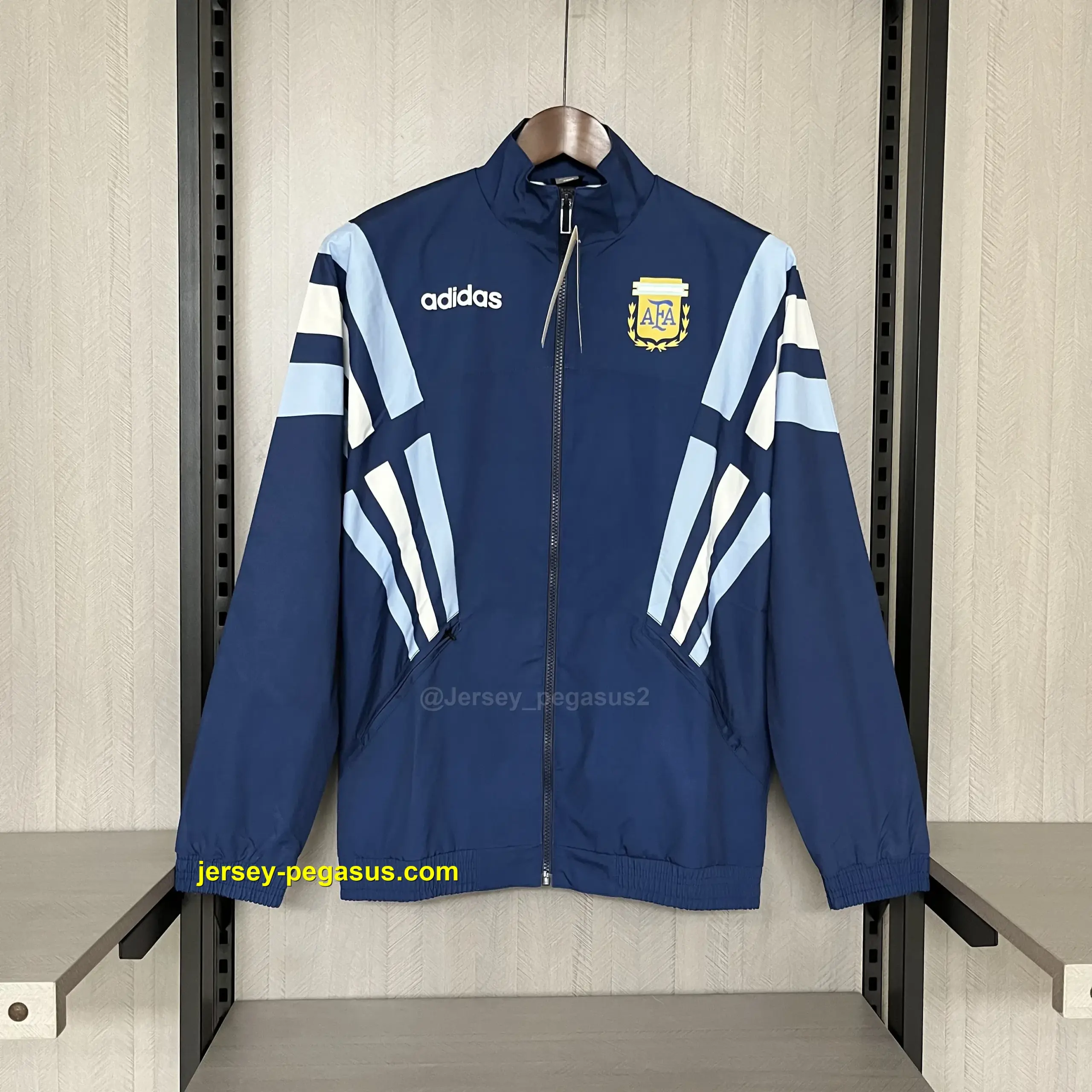 Argentine Windbreaker Argentine Windbreaker