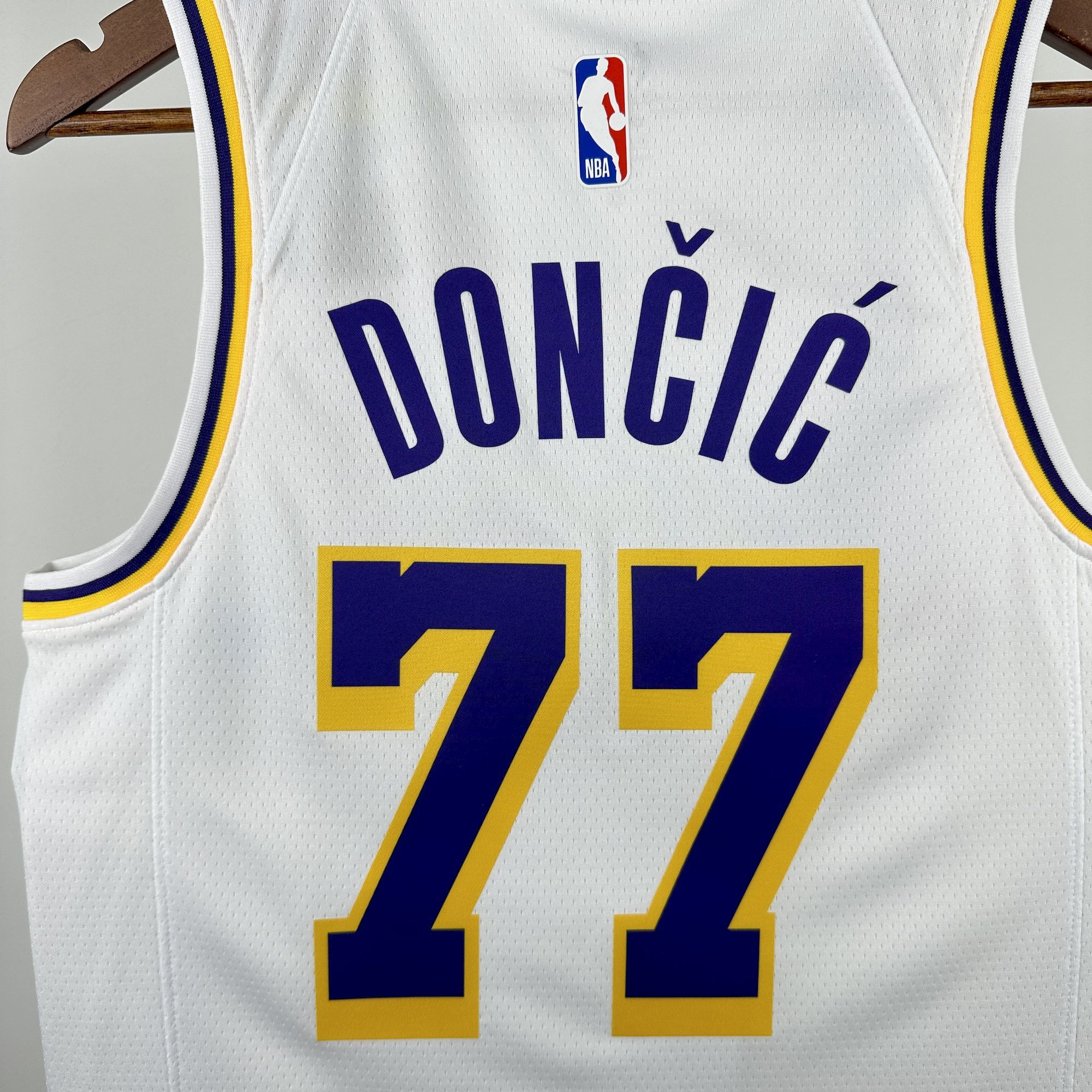 Los Angeles Lakers 2023-24 Association Edition DONCIC#77 Los Angeles Lakers 2023-24 Association Edition DONCIC#77