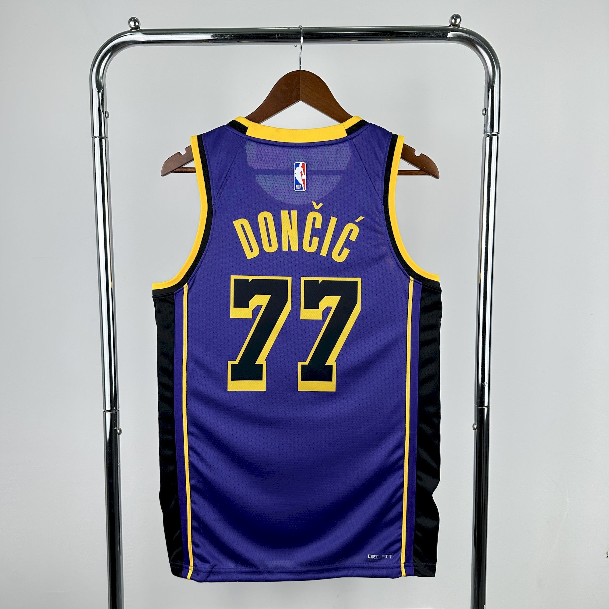 Los Angeles Lakers 2023-24 Statement Edition DONCIC#77 Los Angeles Lakers 2023-24 Statement Edition DONCIC#77
