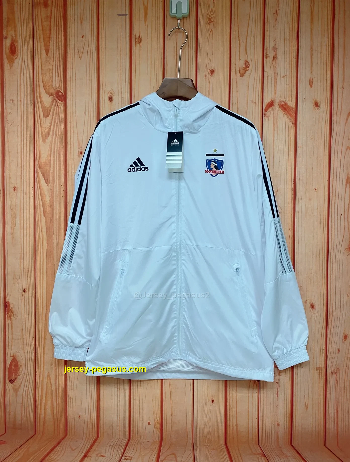 Colo Colo White windbreaker Colo Colo White windbreaker