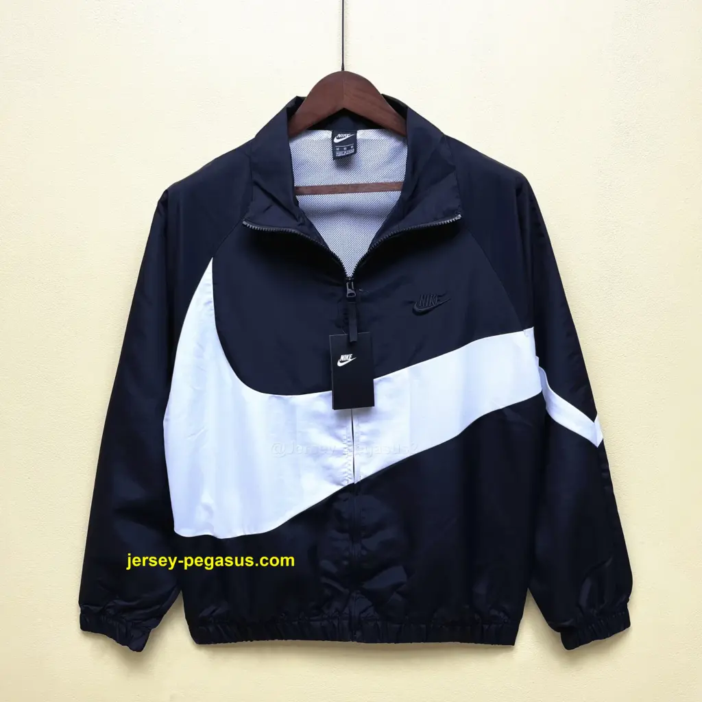 Nike casual windbreaker black and white