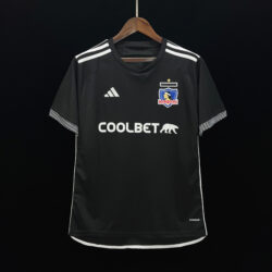 Colo Colo away