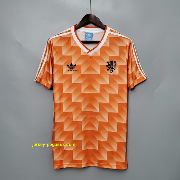 Retro 1988 Holland Home Retro8