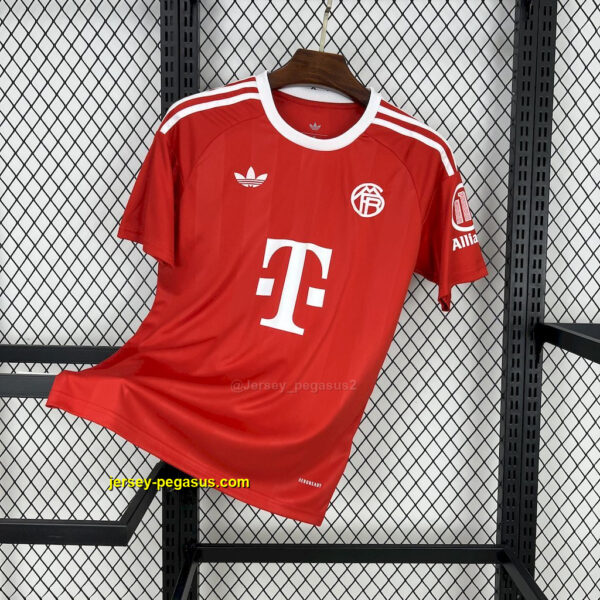 Bayern Munich Red Goalkeeper Shirt Soccer Uniform Bayern Munich Red Goalkeeper Shirt Soccer Uniform