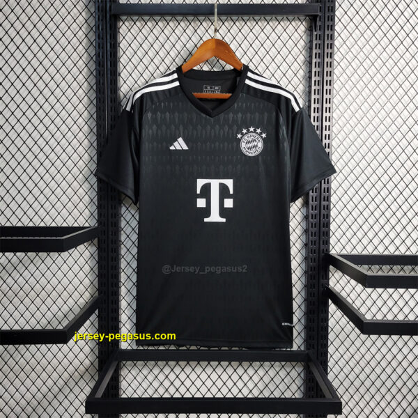 Bayern black goalkeeper Bayern black goalkeeper