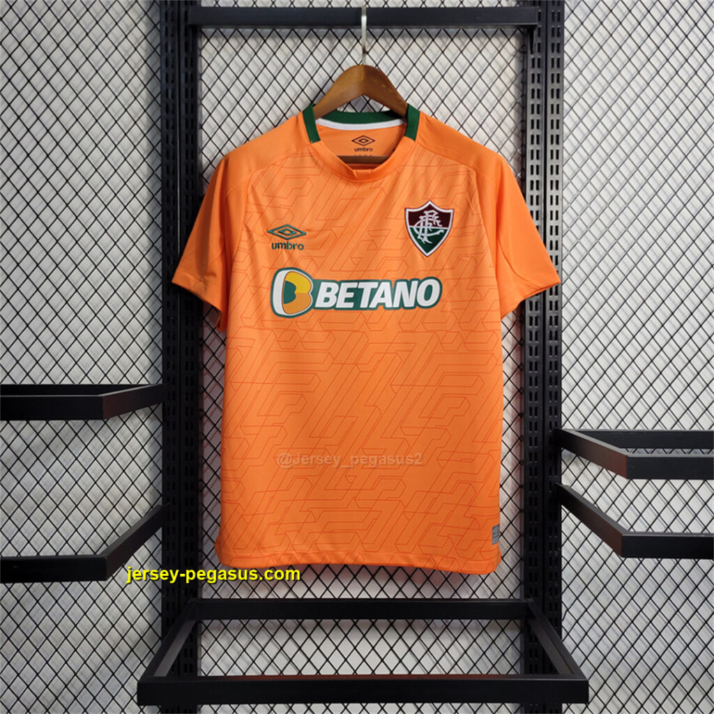 Fluminense orange goalkeeper