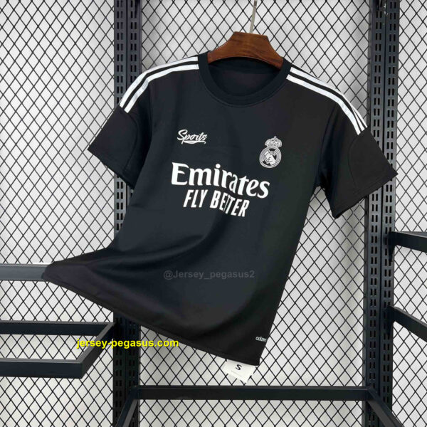 Real Madrid Third Black Goalkeeper Shirt Football Uniforms
