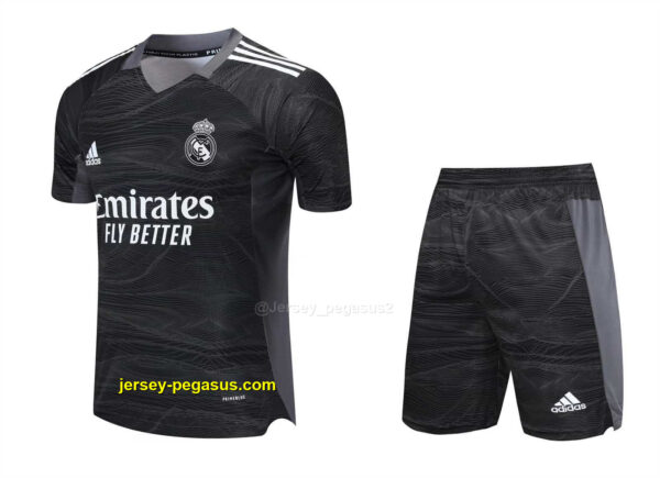 Real Madrid black goalkeeper Real Madrid black goalkeeper