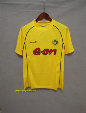02 Dortmund home yellow