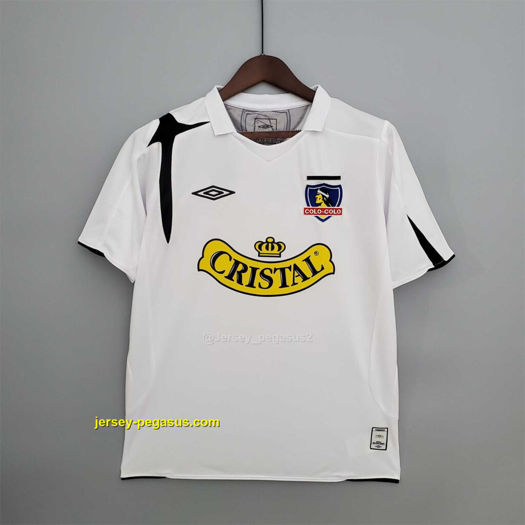 06 Colo-Colo home