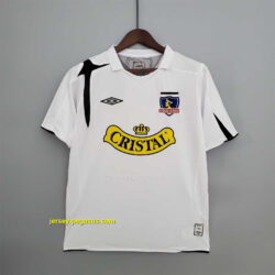 06 Colo-Colo home