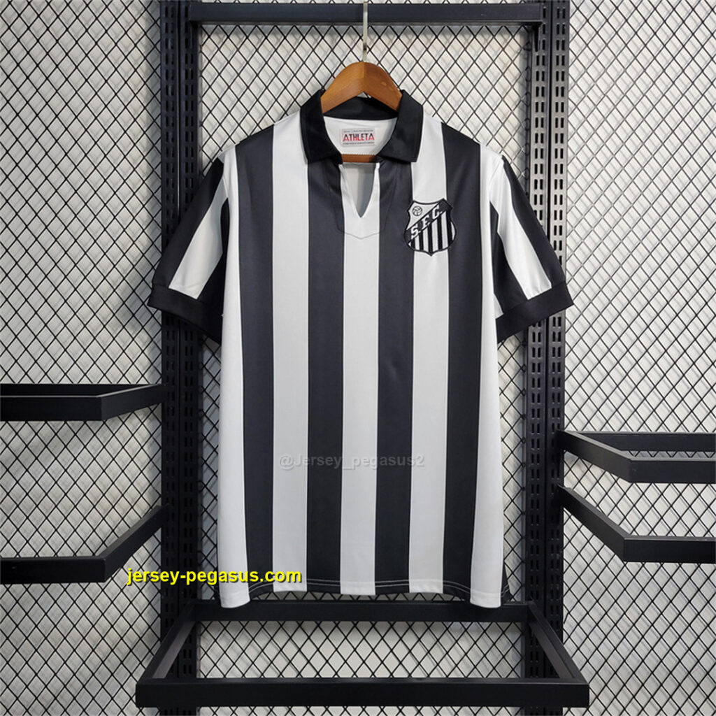1958 Santos home