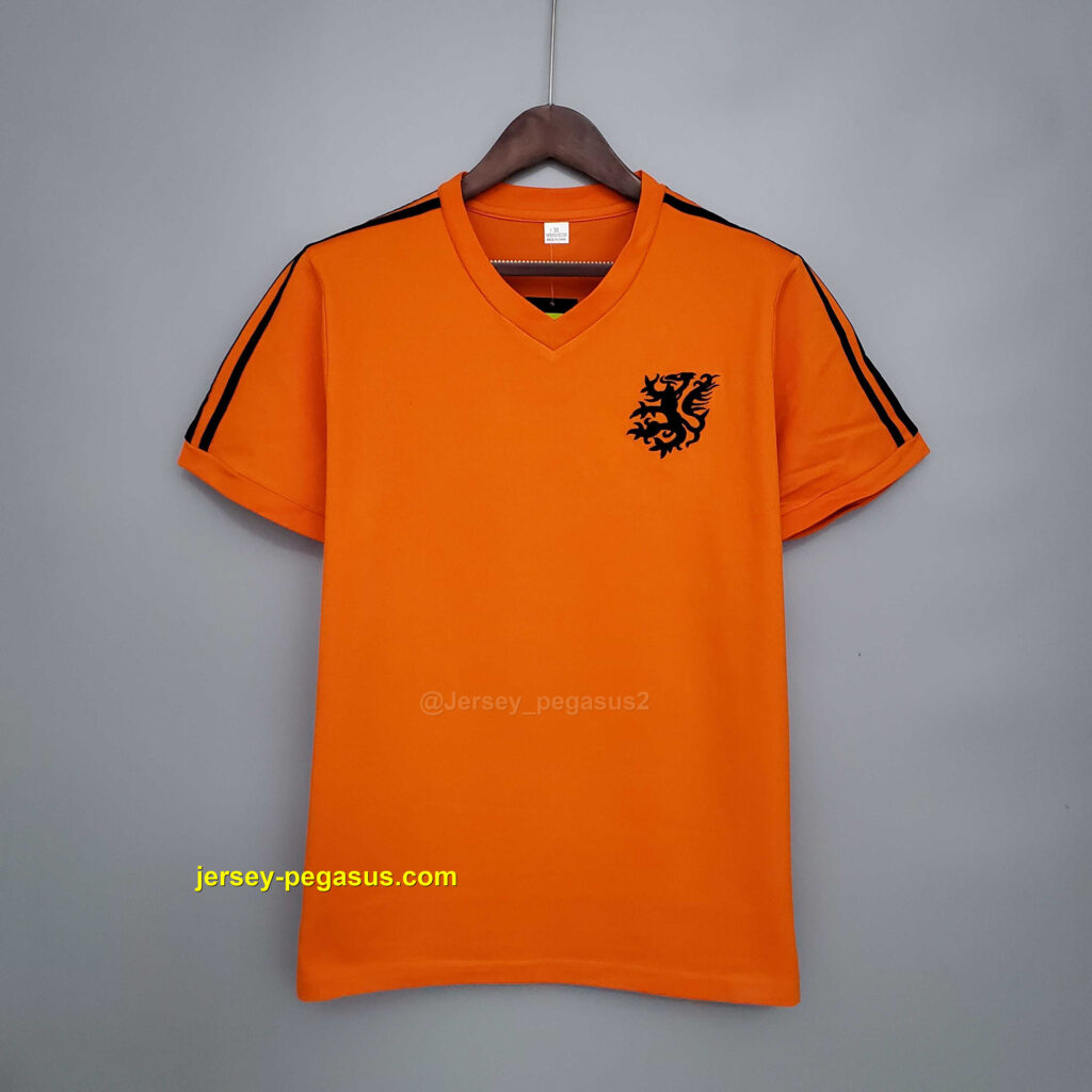 1974 Netherlands training suit orange