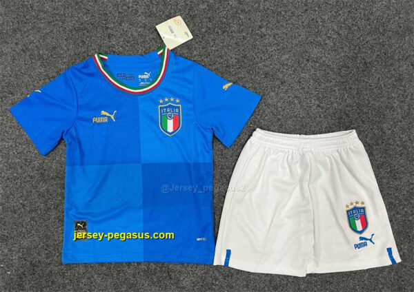 2022 Italy home kids kit