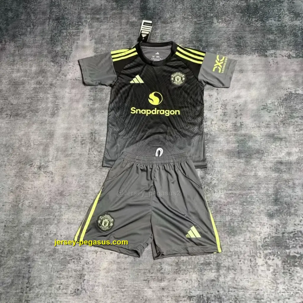 Kids 2025-26 M-U Grey