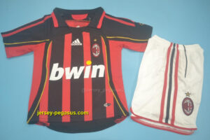 AC Milan home kid kits