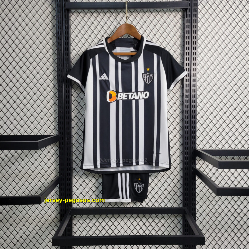Atletico Mineiro home kids kit