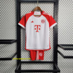 Bayern home kids kit