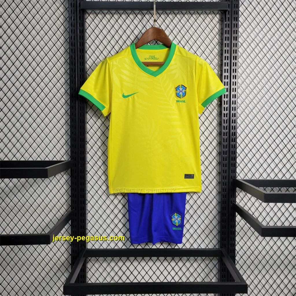 Brazil home kids kit futbol shirts