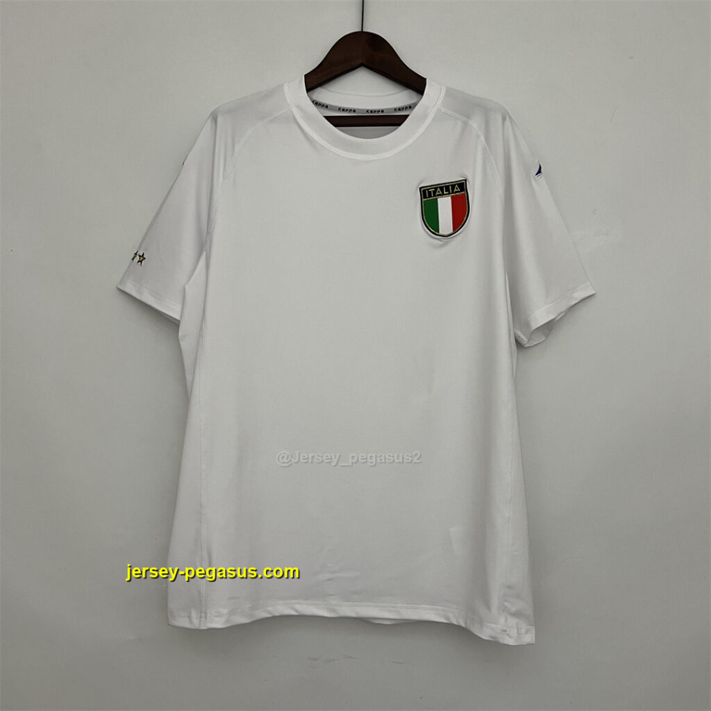2000 Italy away white