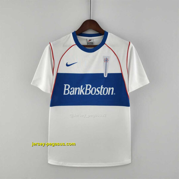 2002 La Católica home
