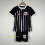 Kids Corinthians away