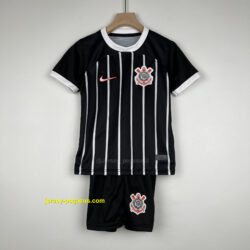 Kids Corinthians away