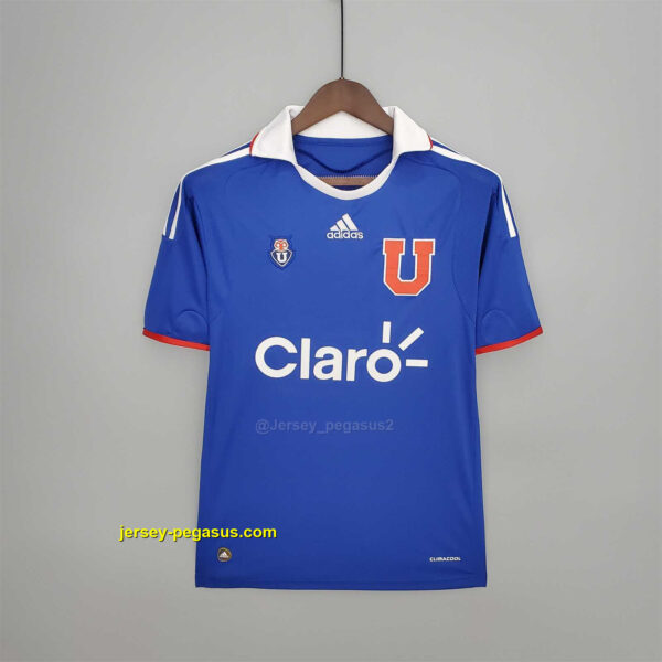 2011 University of Chile home 2011 University of Chile home