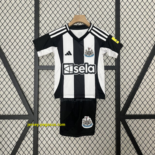 Newcastle United Home Kid Kits Youth Apparels Football