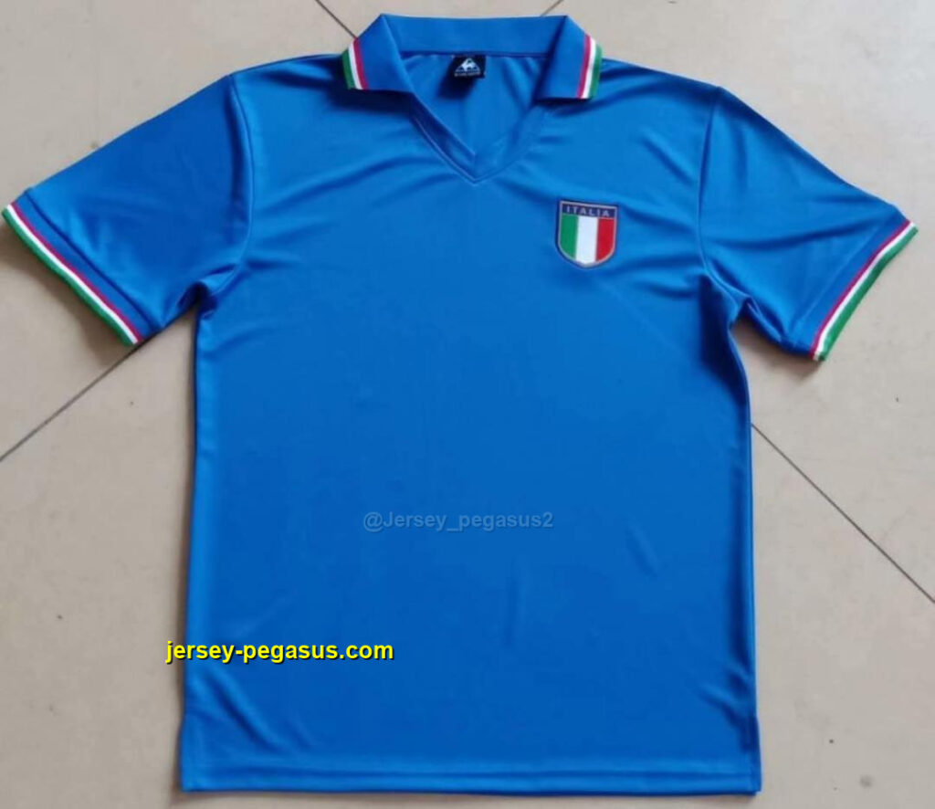 82 Italy home