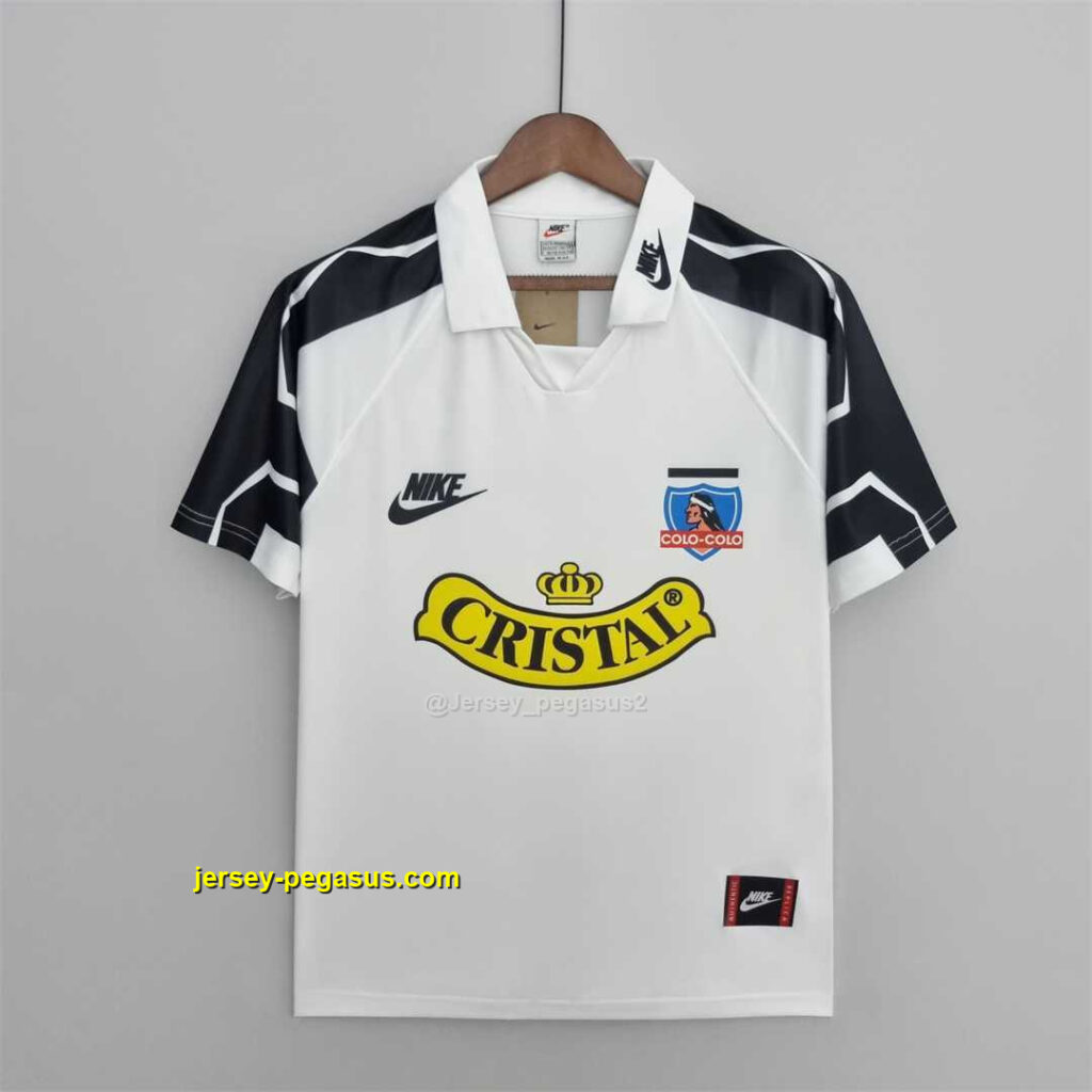 95 Colo-Colo home