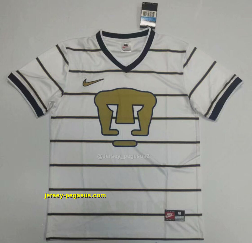 97 Pumas white
