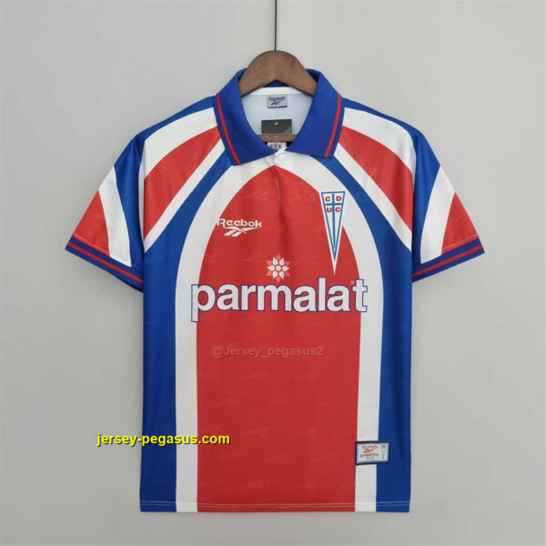 98 La Católica away