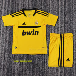 Real Madrid Retro Goalkeeper Kid Kits Youth Apparels