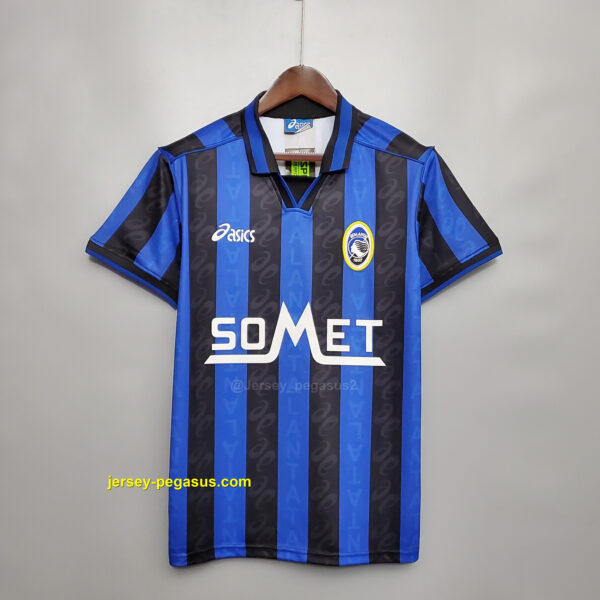 Atalanta home Atalanta home