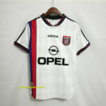 Bayern Munich white away