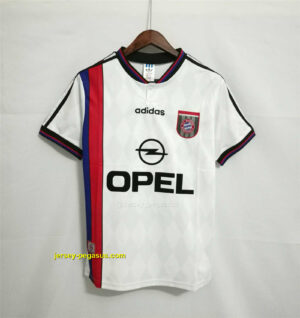 Bayern Munich white away