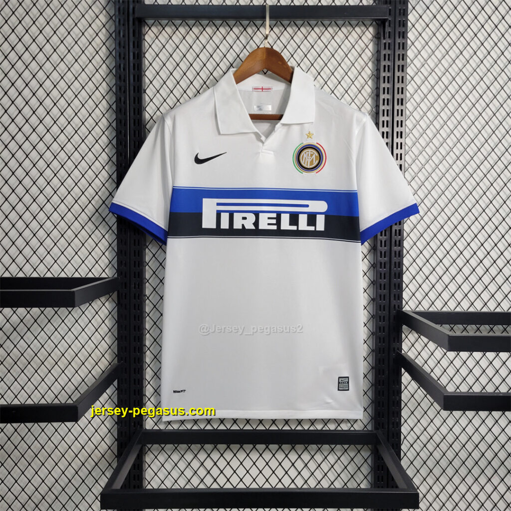 Inter Milan white away