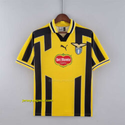 Lazio third away