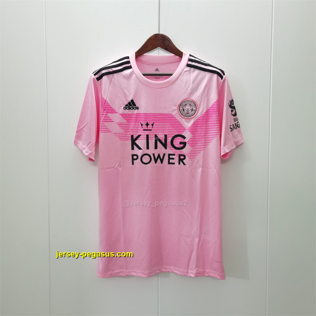 Leicester City away pink