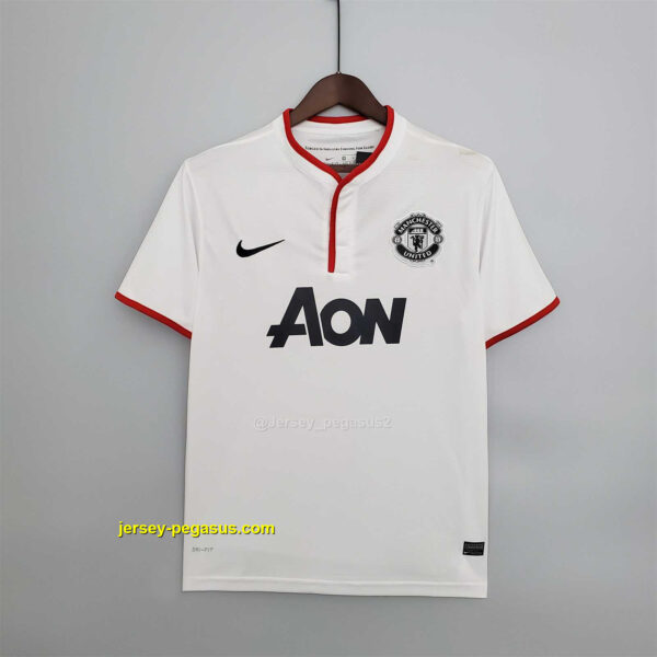 Manchester United away white