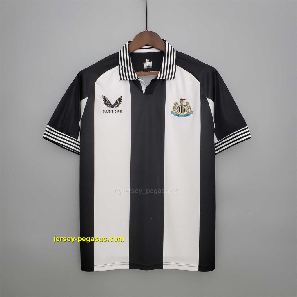 Newcastle commemorative edition whiteblack