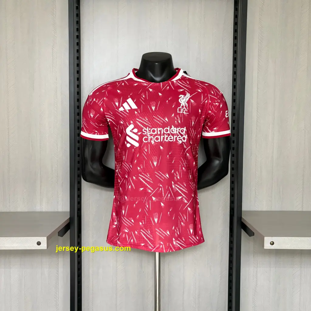 Player version 2026-27 Liverpool jersey