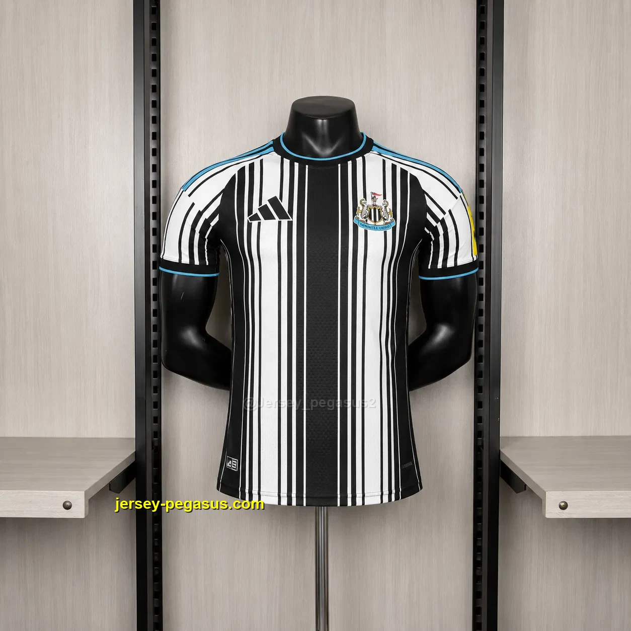 Player version 2026-27 Newcastle home jersey Player version 2026-27 Newcastle home jersey