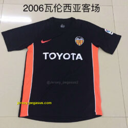 Valencia away black