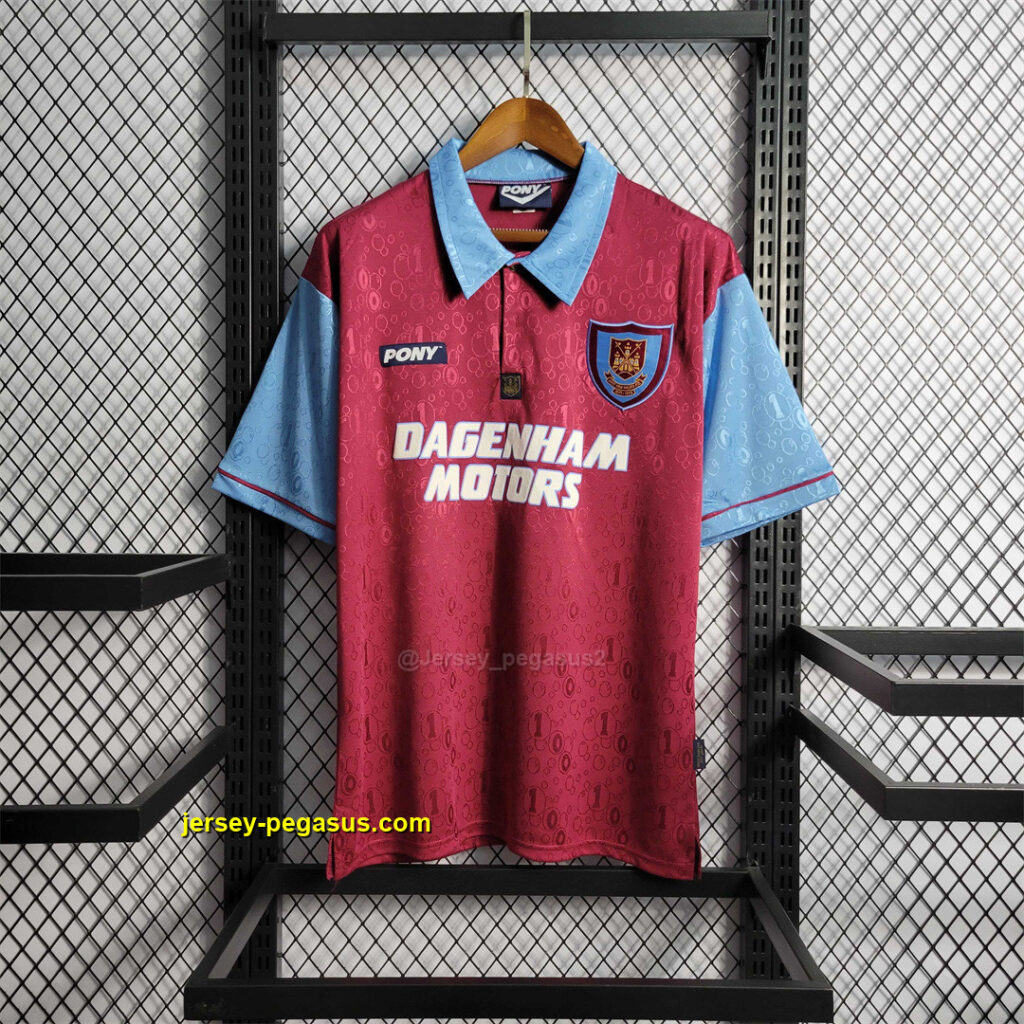 West Ham home