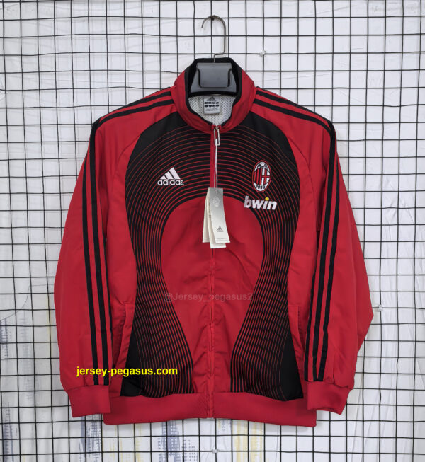 AC Milan Red Retro Windbreaker AC Milan Red Retro Windbreaker